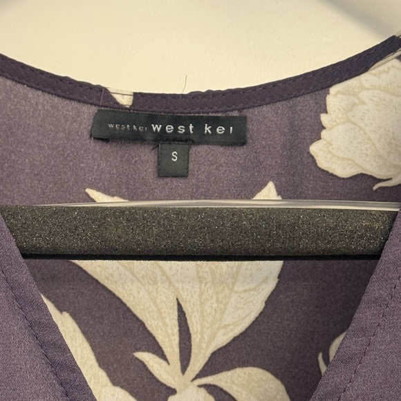 West Kei Purple Floral 3/4 length Blouse - Picture 4 of 6
